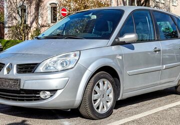 Renault Scenic 94.000 km 3.500 &euro; Bad Homburg 61350