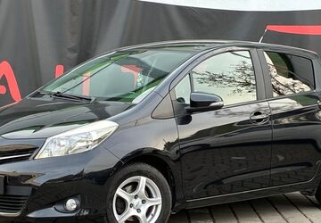 Toyota Yaris 102.000 km 7.600 &euro; Mühlheim am main 63165