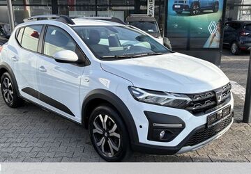 Dacia Sandero 37.000 km 14.970 &euro; Hanau 63452