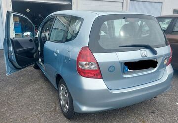 Honda Jazz 124.000 km 2.500 &euro; Neu-Isenburg 63263