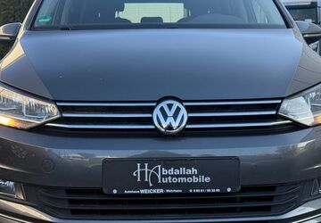 VW Touran 134.201 km 12.799 &euro; Kelkheim 65779