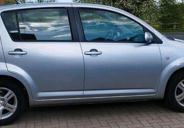 Daihatsu Sirion 240.000 km 750 &euro; frankfurt 60598