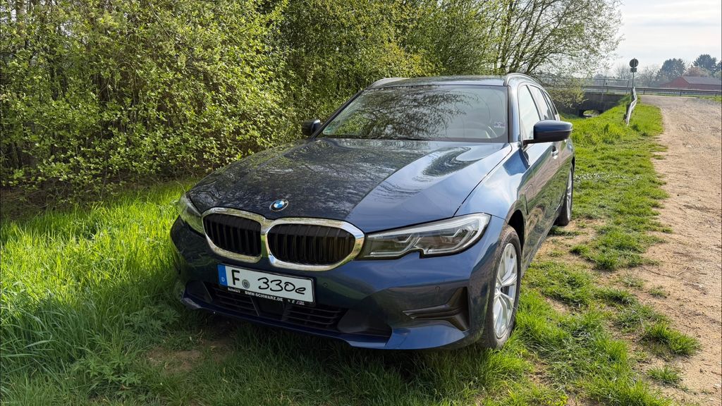 BMW 330 110.000 km 27.900 &euro; Frankfurt 60437