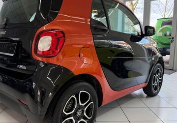 Smart ForTwo 83.000 km 10.499 &euro; NEU ISENBURG 63263