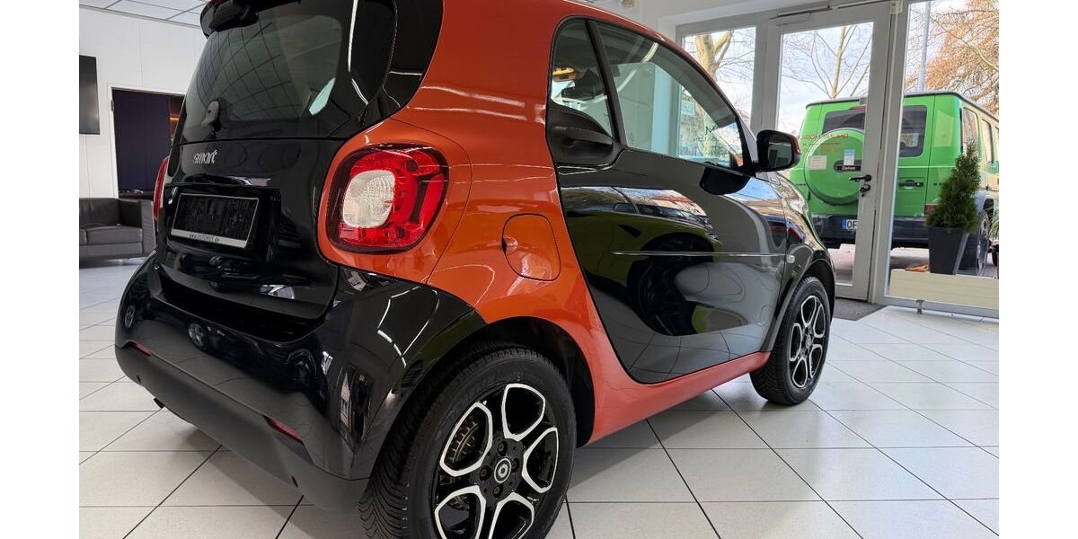 Smart ForTwo 83.000 km 10.600 &euro; NEU ISENBURG 63263