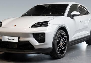 Porsche Macan 11.900 km 89.990 &euro; Frankfurt am Main 65936