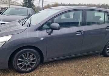 Toyota Verso 228.000 km 2.700 &euro; Frankfurt am Main 60487