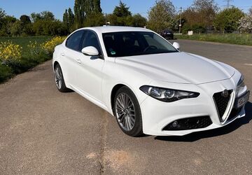 Alfa Romeo Giulia 68.000 km 17.500 &euro; Frankfurt 60439
