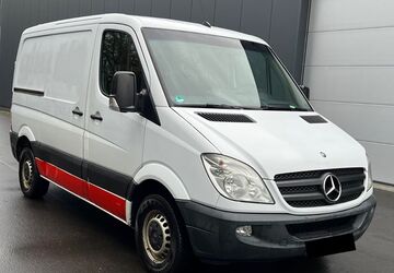 Mercedes-Benz Sprinter 275.000 km 7.500 &euro; Bruchköbel 63486