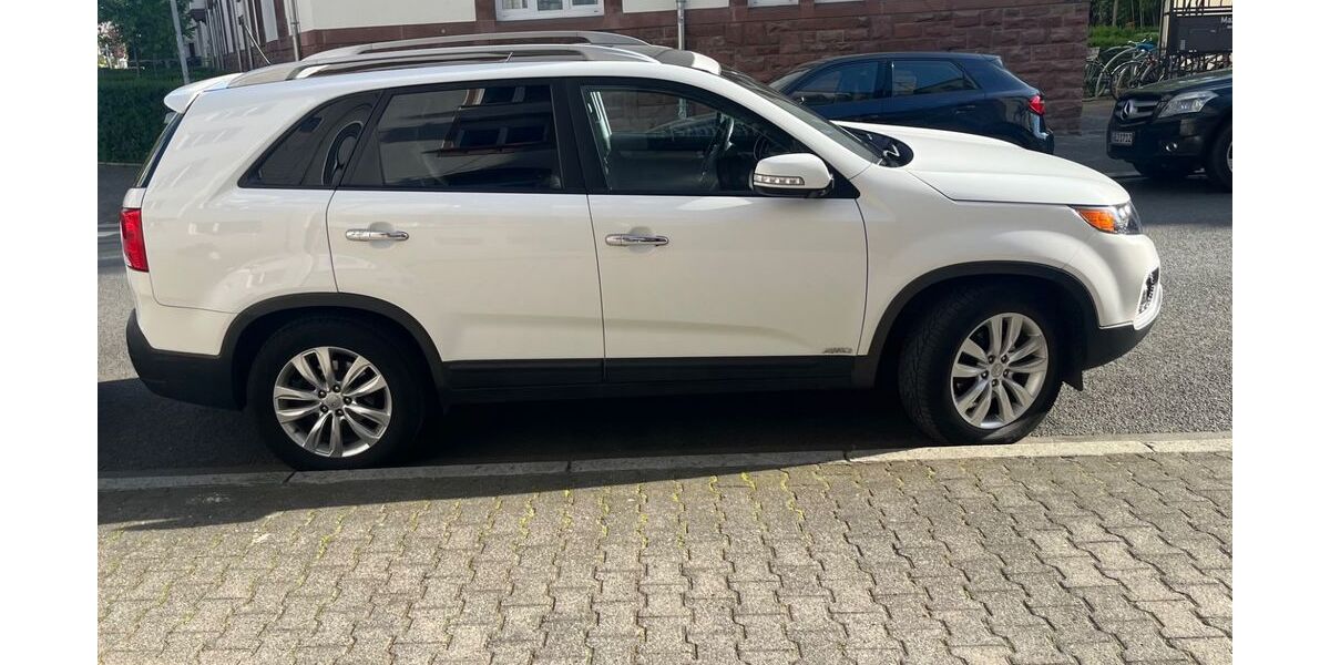 Kia Sorento 185.000 km 7.500 &euro; Frankfurt 60313