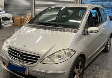 Mercedes-Benz A 170 106.000 km 4.890 &euro; Frankfurt am Main 65933
