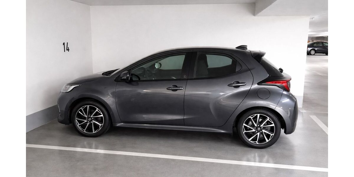 Toyota Yaris 22.000 km 20.500 &euro; Frankfurt am Main 60435