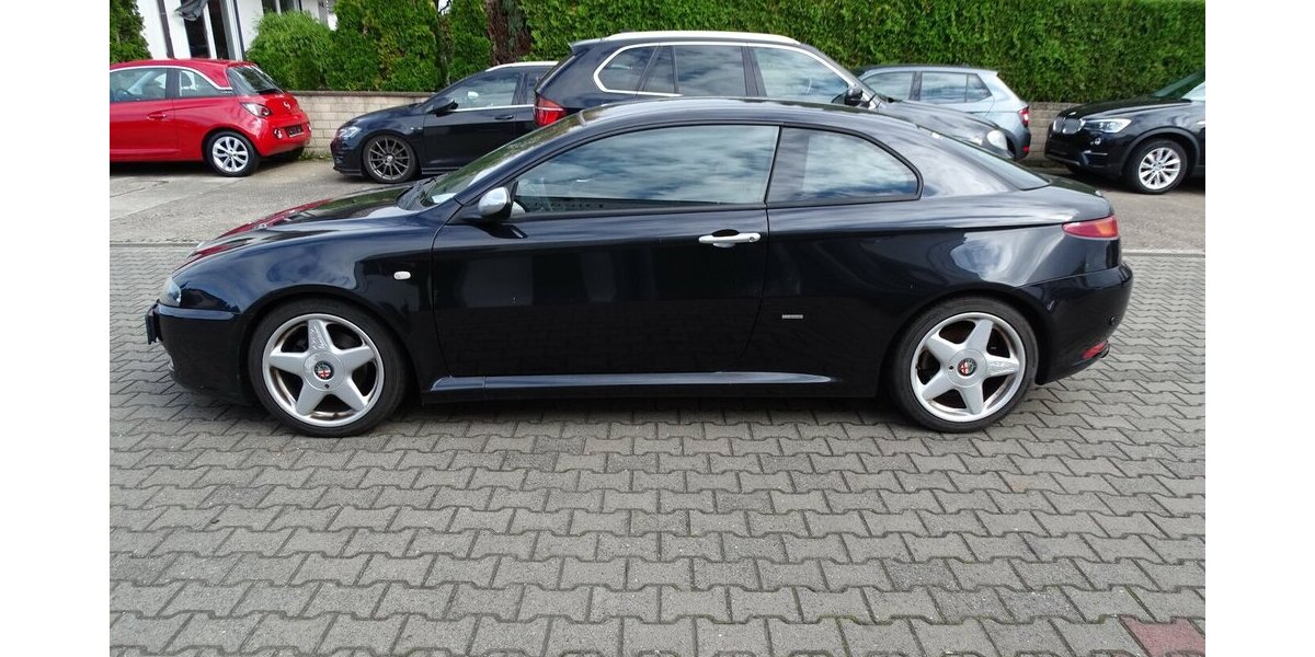 Alfa Romeo GT 2.0 16V JTS Progression Sportiva TÜV neu 114.800 km 3.490 &euro; Rodgau 63110