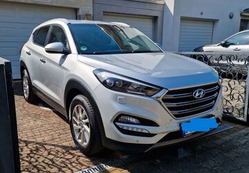 Hyundai TUCSON 167.900 km 12.900 &euro; Frankfurt am Main 60388