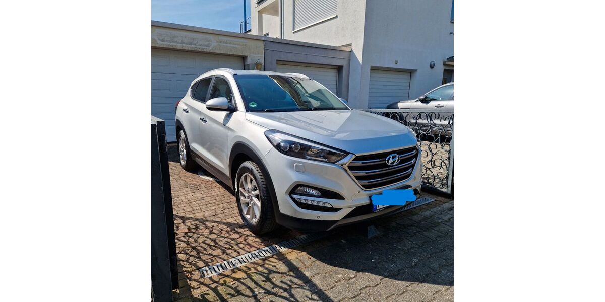 Hyundai TUCSON 167.900 km 12.900 &euro; Frankfurt am Main 60388