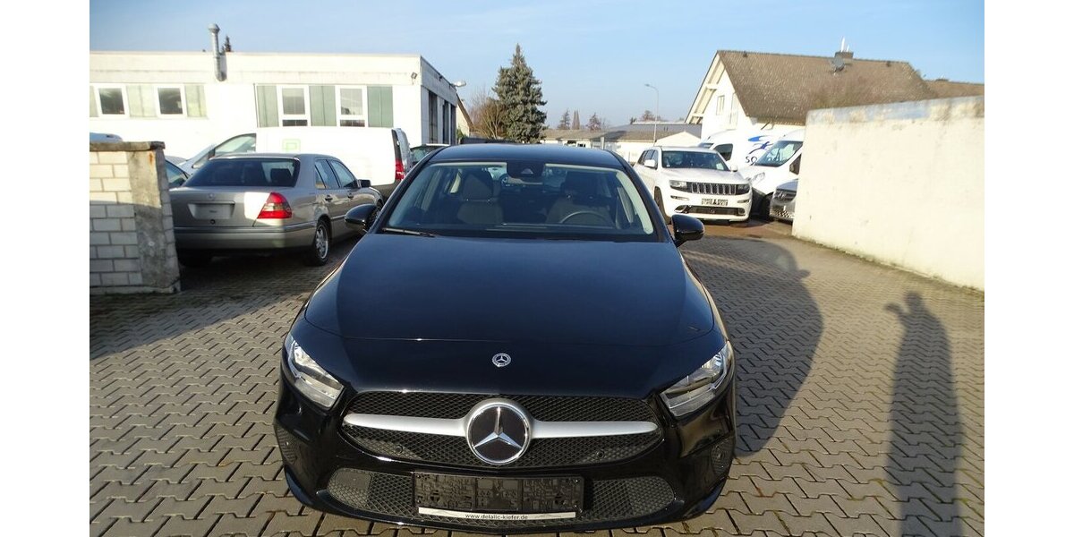 Mercedes-Benz A 250 e Navigation, aktiver Parkassist, AppleCarpl 51.538 km 20.890 &euro; Rodgau 63110