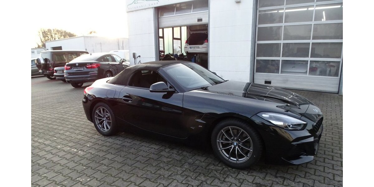 BMW Z4 sDrive 20 i M Sport Leder, LED, Navigation 60.000 km 31.890 &euro; Rodgau 63110