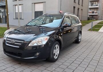 Kia ceed Sportswagon 153.820 km 2.900 &euro; Kronberg 61476