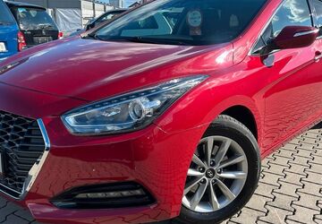 Hyundai i40 131.300 km 10.990 &euro; Babenhausen 64832