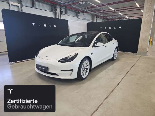 Tesla Model 3 58.630 km 29.100 &euro; Hanau 63457