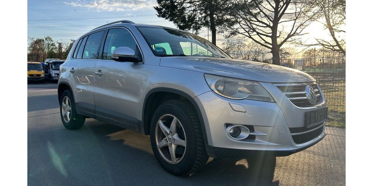 VW Tiguan 254.000 km 5.200 &euro; Frankfurt am Main 60486