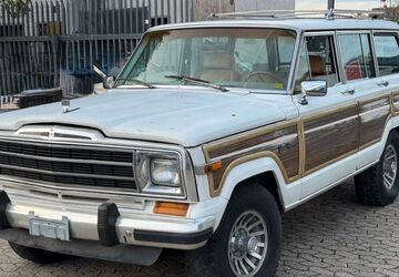 Jeep Wagoneer 156.000 km 22.500 &euro; Frankfurt am Main 65933