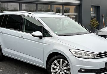 VW Touran 102.000 km 20.890 &euro; Seligenstadt 63500