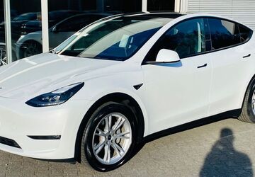 Tesla Model Y 99.551 km 29.750 &euro; Dieburg 64807