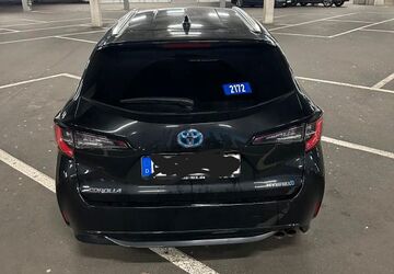 Toyota Corolla 100.000 km 21.900 &euro; Neu-Isenburg 63263