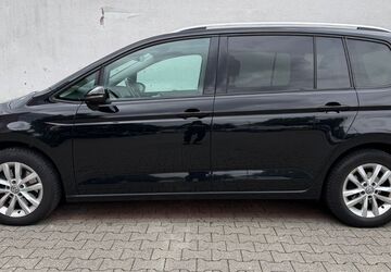 VW Touran 209.000 km 13.600 &euro; Frankfurt 60313