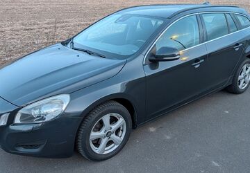 Volvo V60 258.500 km 5.900 &euro; Flörsheim 65439