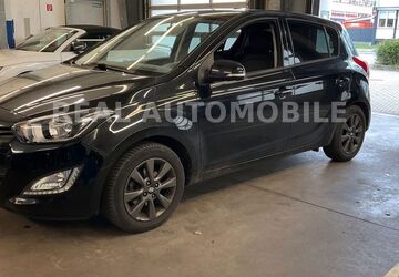 Hyundai i20 122.000 km 5.499 &euro; Frankfurt am Main 65933