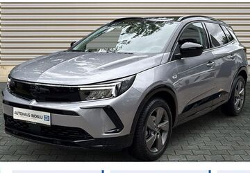 Opel Grandland (X) 11.518 km 22.280 &euro; Rüsselsheim 65428