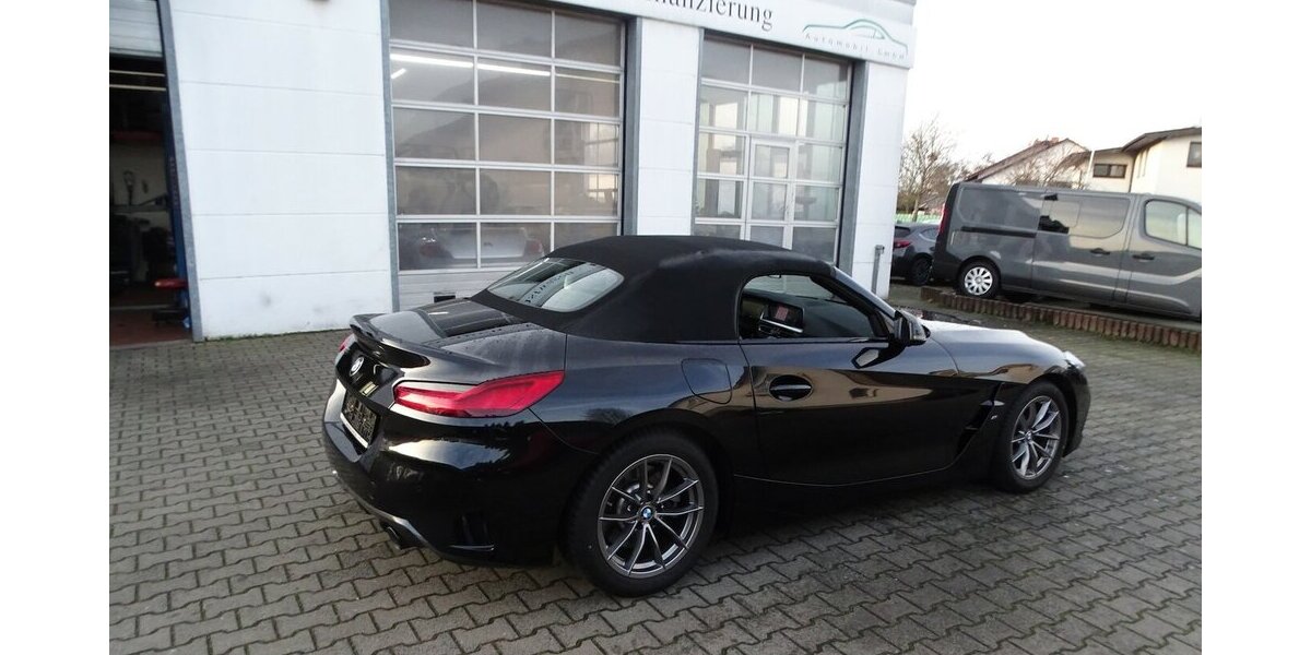 BMW Z4 sDrive 20 i M Sport Leder, LED, Navigation 60.000 km 31.890 &euro; Rodgau 63110