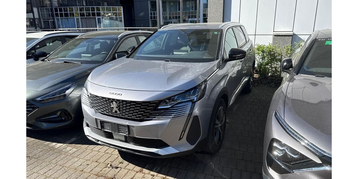 Peugeot 5008 53.178 km 23.980 &euro; Rüsselsheim 65428