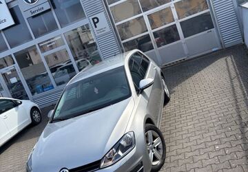 VW Golf 220.000 km 8.900 &euro; Hofheim 65719
