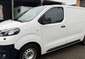 Toyota Proace (Verso) 168.000 km 9.990 &euro; Frankfurt am Main 65933