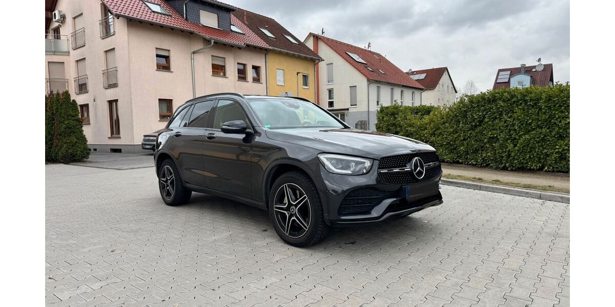 Mercedes-Benz GLC 300 133.000 km 35.990 &euro; Bischofsheim 65474