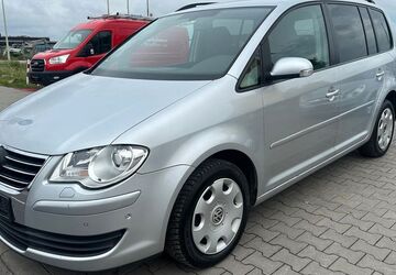 VW Touran 120.000 km 5.799 &euro; Dietzenbach 63128