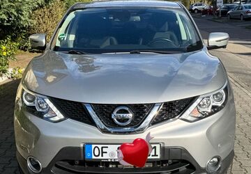Nissan Qashqai 85.000 km 14.000 &euro; Offenbach 63071