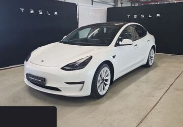 Tesla Model 3 58.630 km 29.100 &euro; Hanau 63457