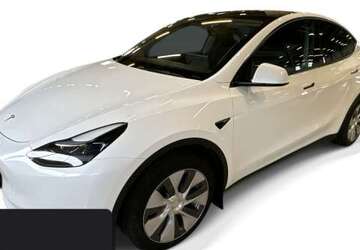 Tesla Model Y 72.472 km 34.500 &euro; Hanau 63457
