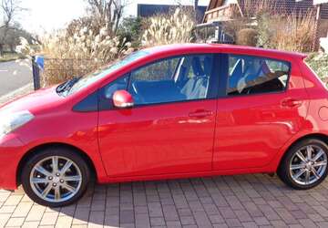 Toyota Yaris 125.500 km 5.700 &euro; Alzenau, St 63755