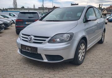 VW Golf 138.500 km 5.490 &euro; Frankfurt am Main 65933