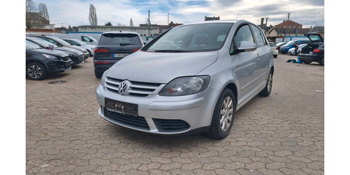 VW Golf 138.500 km 5.490 &euro; Frankfurt am Main 65933