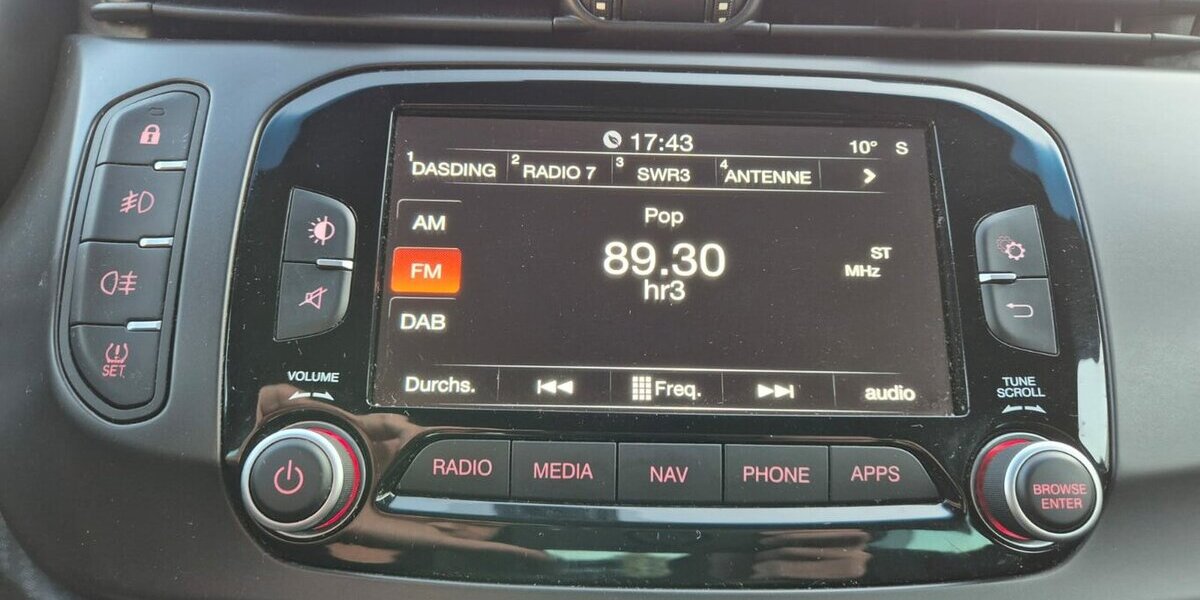 Alfa Romeo Giulietta Sport Navigation, Klima, Einparkhilfe 89.100 km 11.690 &euro; Rodgau 63110