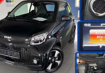 Smart ForTwo 8.261 km 15.950 &euro; Frankfurt/Main 60386