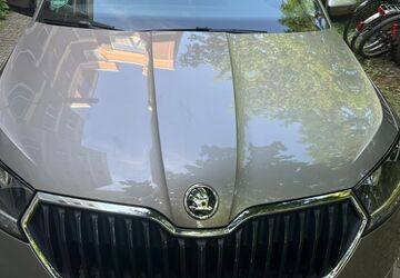 Skoda Fabia 27.100 km 14.000 &euro; Frankfurt am Main 60439