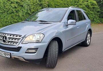 Mercedes-Benz ML 300 258.000 km 9.200 &euro; Altenstadt-Oberau 63674