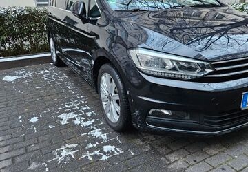 VW Touran 94.350 km 22.950 &euro; Frankfurt am Main 60326